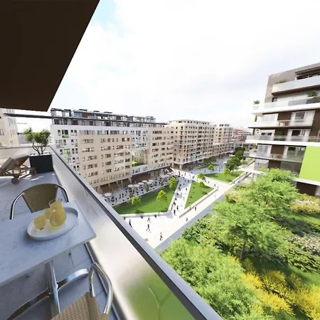 Corvin Interior Design Apartment+free Garage Apartament